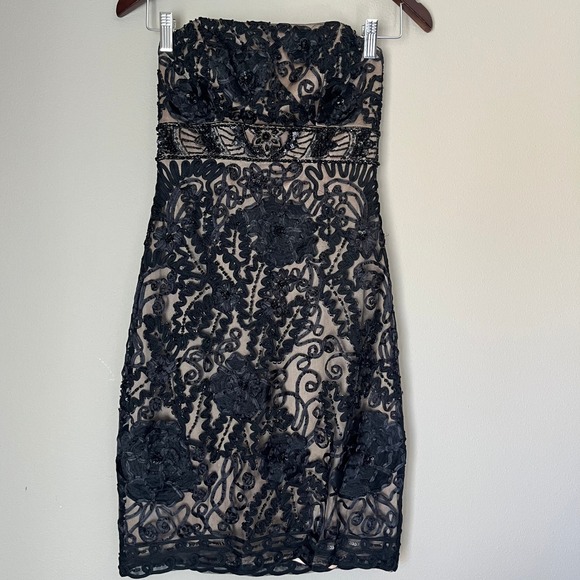 Sue Wong Dresses & Skirts - SUE WONG Y2K Cocktail Dress Size 0 Black Embroidered Beaded Prom Glamorous Party